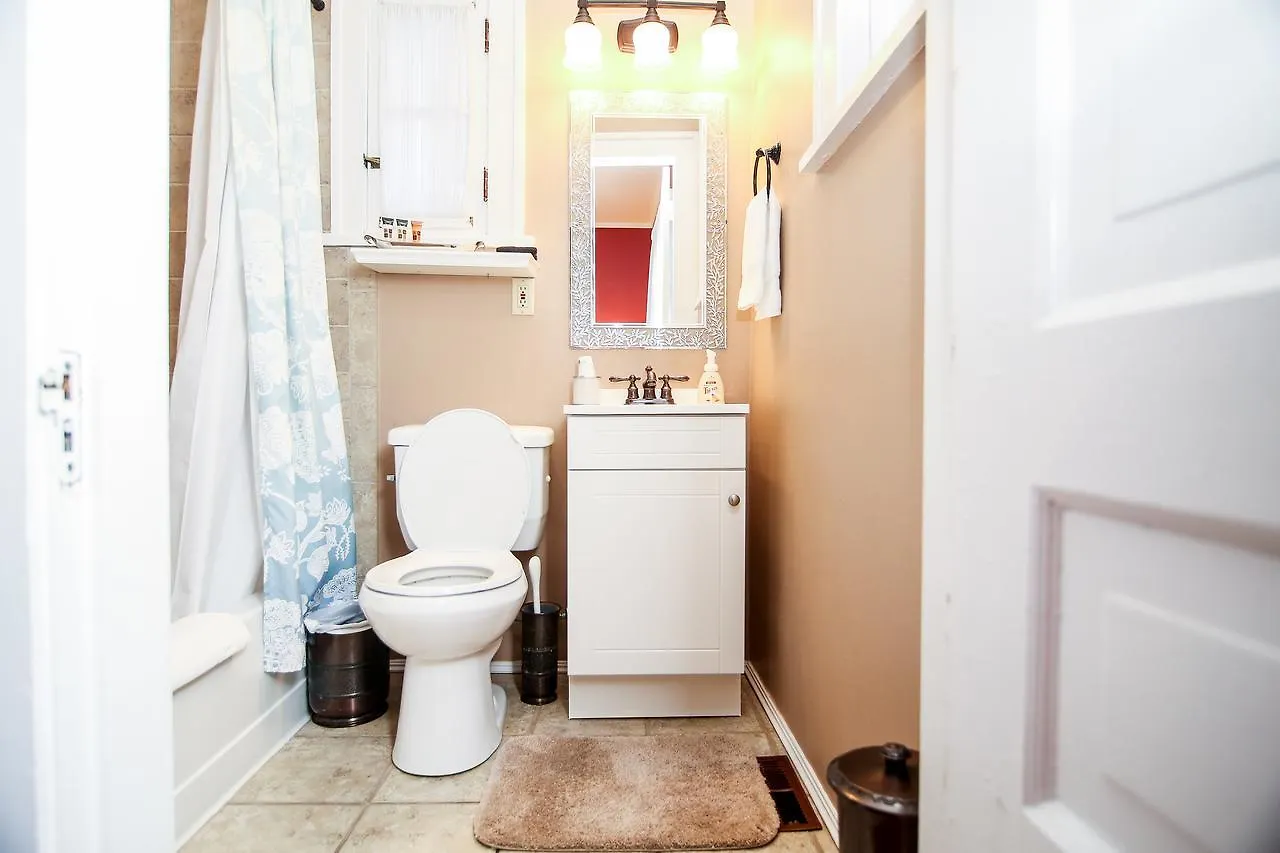 Hawthorne Park Bed And Breakfast Columbus Bed & Breakfast